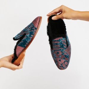 FREE PEOPLE Velvet Mule